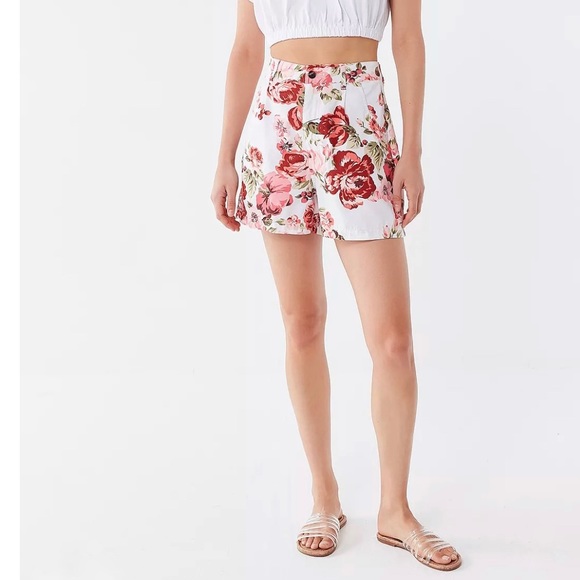 URBAN OUTFITTERS LAURA ASHLEY EXCLUSIVE CARRIE FLORAL HIGH RISE SHORTS U… - Picture 13 of 16